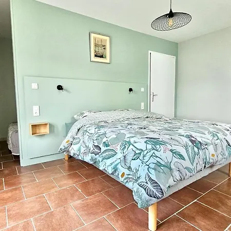 Le Refuge Πανσιόν Castilly